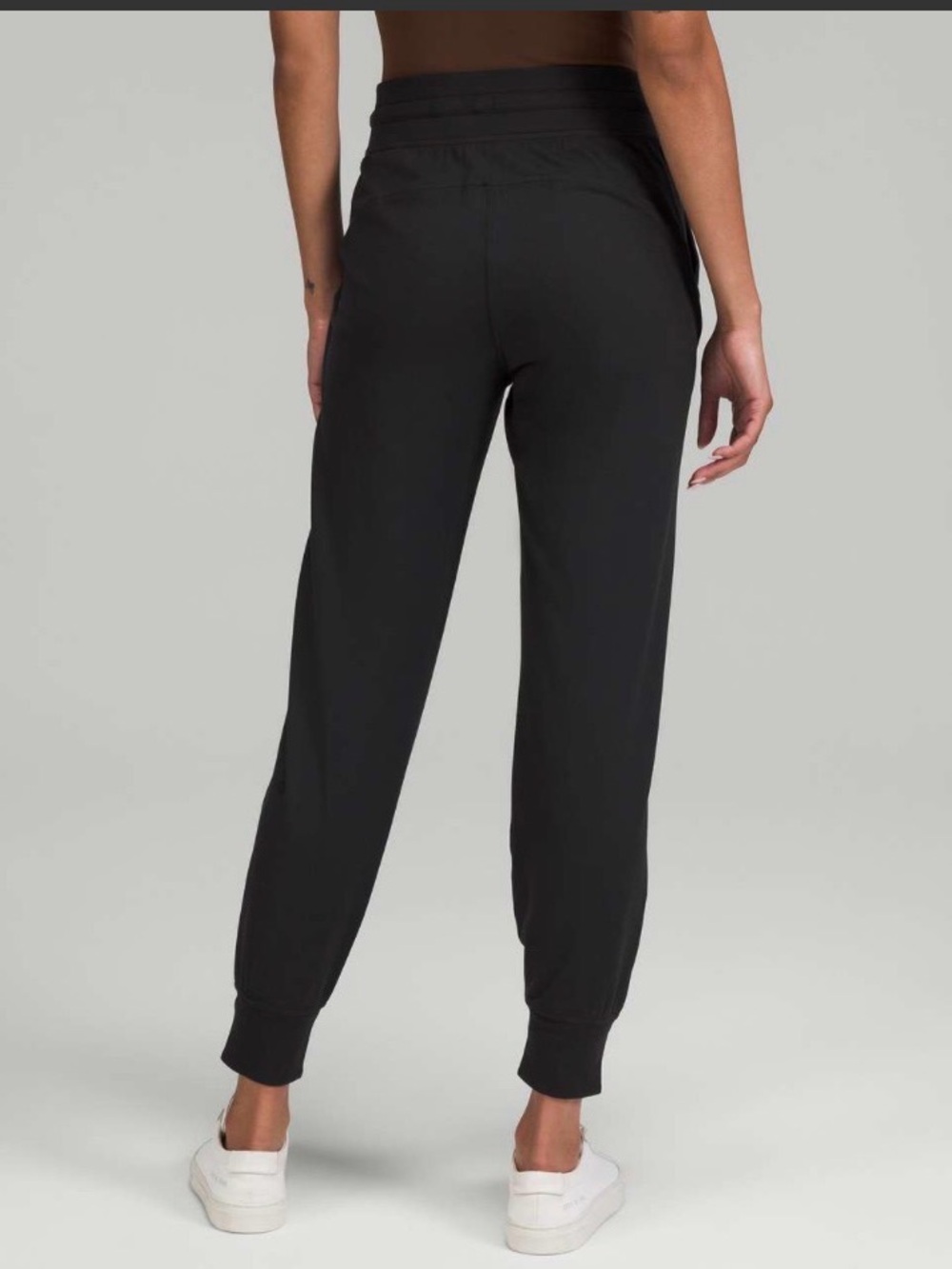 Lululemon Ready to Rulu High-Rise Jogger
Black size 8